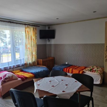 Alfa Noclegi Jedrzejow Ngoại thất bức ảnh