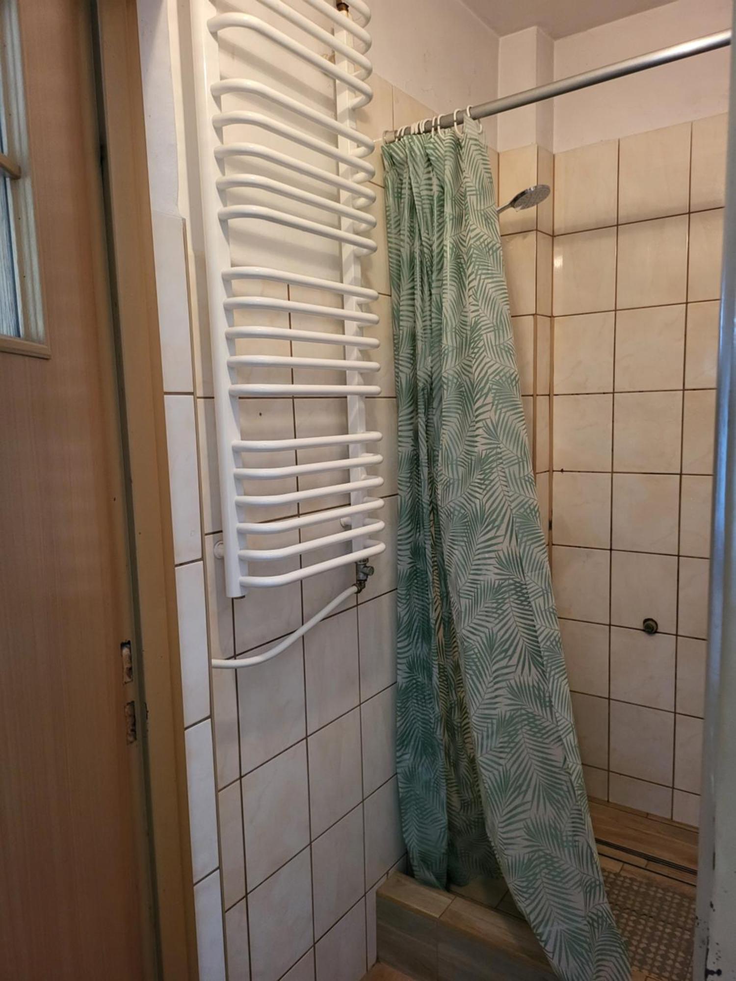 Alfa Noclegi Jedrzejow Ngoại thất bức ảnh
